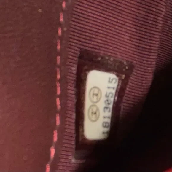 CHANEL Black Quilted Black Wallet - Picture 9 of 9